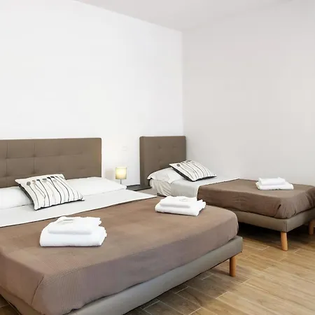 Guesthost - San Vincenzo 3*